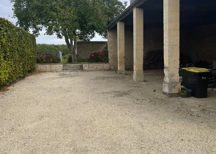 Ferme Manoir De Cremel * Monceaux-en-Bessin